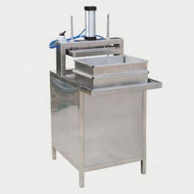 Rohstoffe Frische Sojabohnen Tofu Pneumatische Formmaschine für die Kleinproduktion